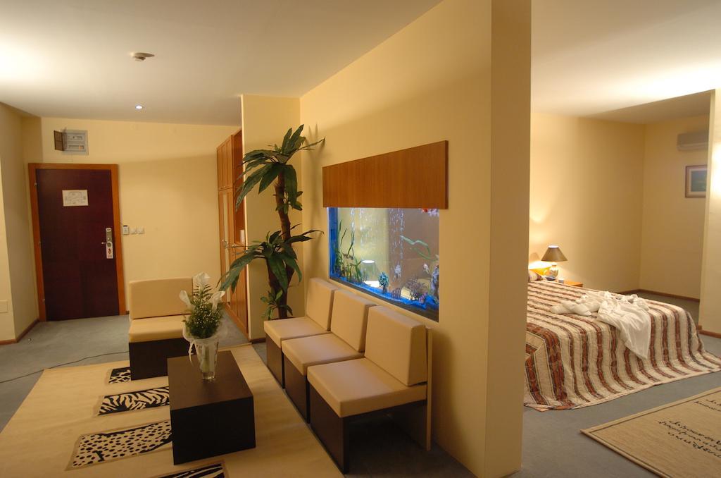 Hotel Tcc Plaza 斯科普里 客房 照片