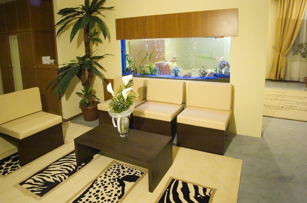Hotel Tcc Plaza 斯科普里 客房 照片