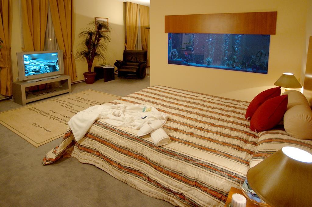 Hotel Tcc Plaza 斯科普里 客房 照片