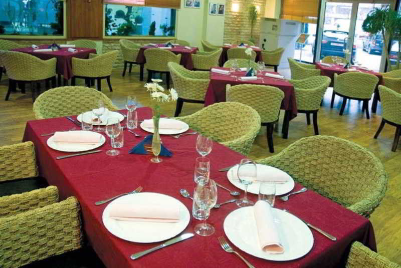 Hotel Tcc Plaza 斯科普里 餐厅 照片